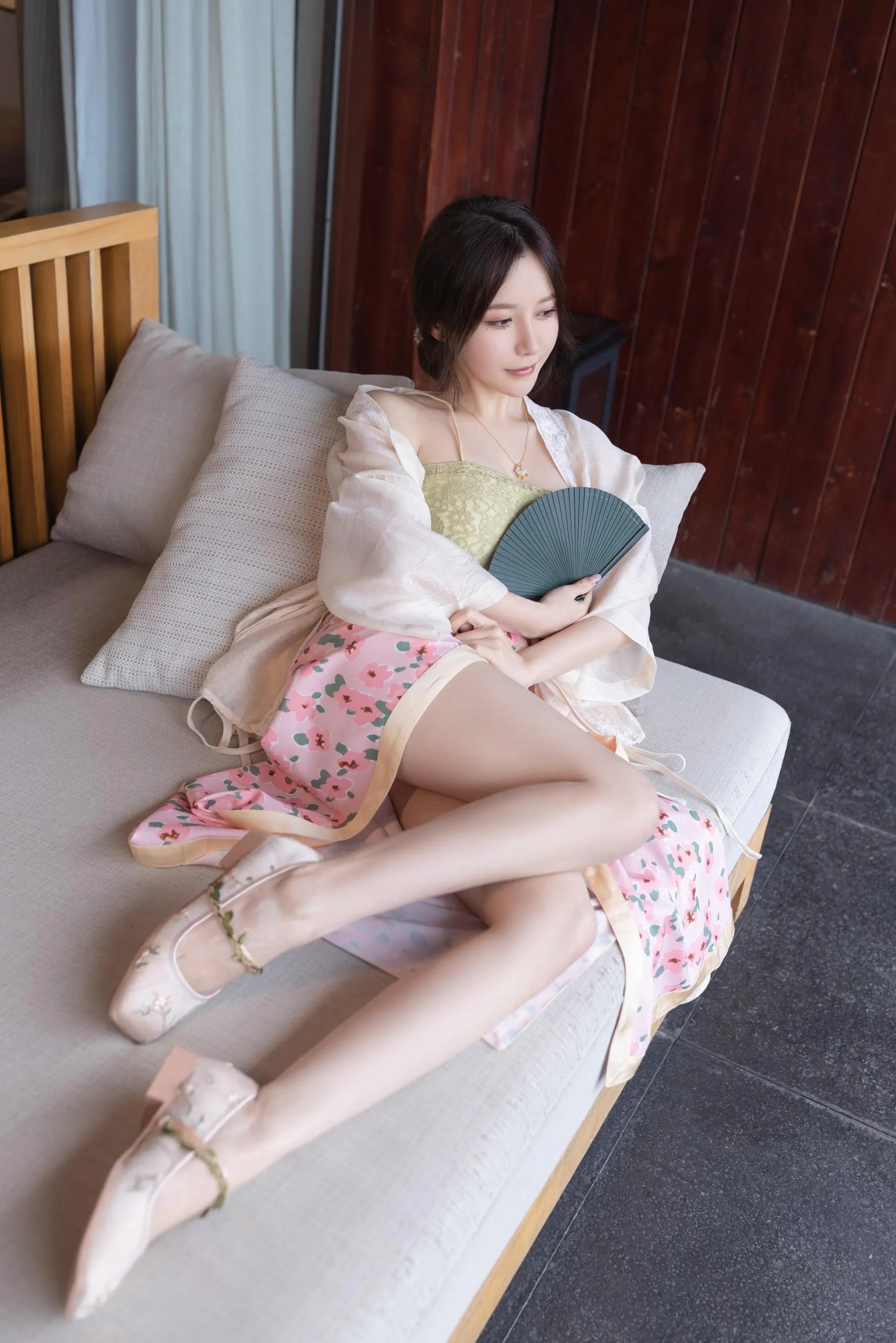 NO.0009 秀人名模鱼子酱Fish内部私购未上架《古风如画》写真 [74P]插图